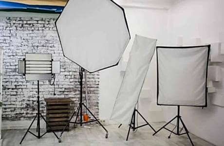 Фотостудия с белой циклорамой