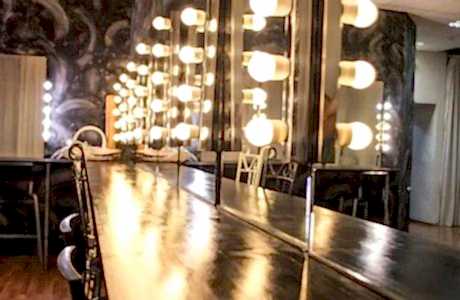 Фотостудия с интерьером