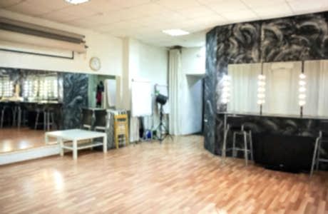 Фотостудия с интерьером