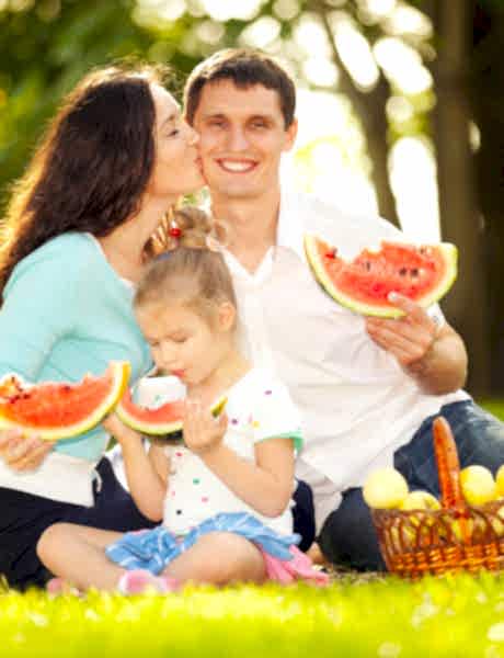 Семейное фото на природе