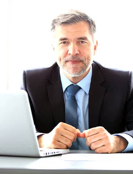 Мужская фотосессия в офисе