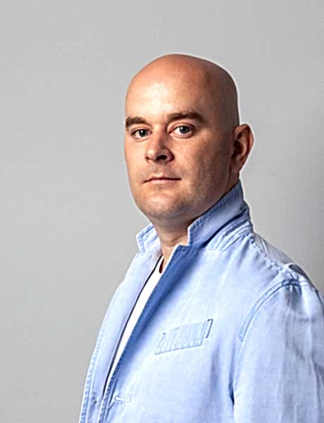 детали гардероба имеют значение для фотосессии мужчины