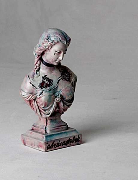 Предметная фотосъемка статуэтки