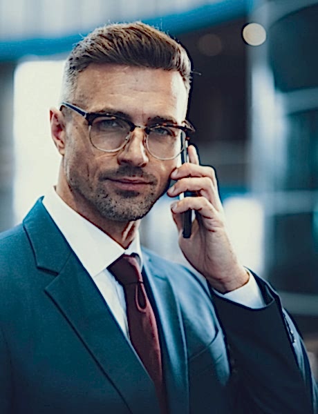 Фото в офисе для резюме