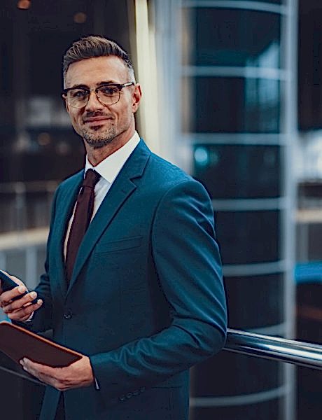 Фото в офисе для резюме