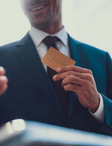 Фото в офисе для резюме